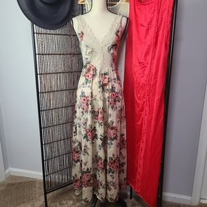Vintage Olga floral nightgown
